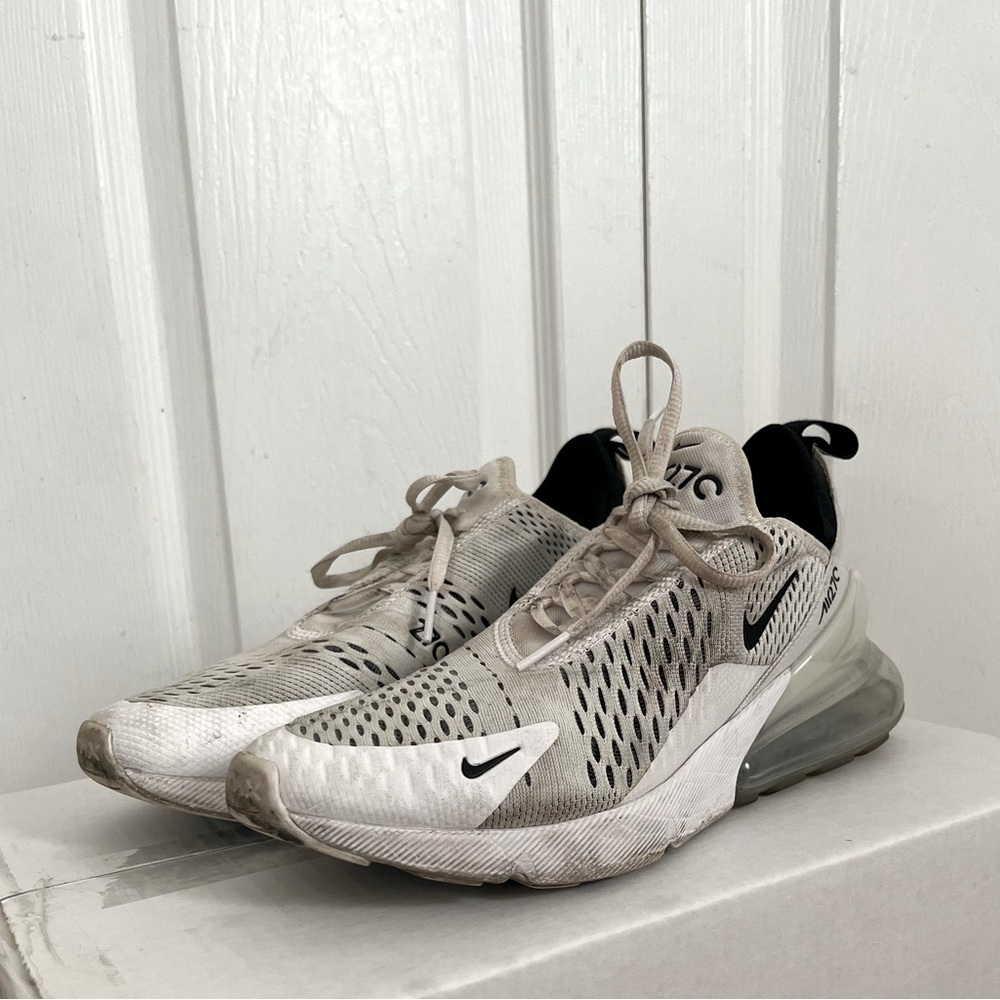 Nike Womens Airmax 270